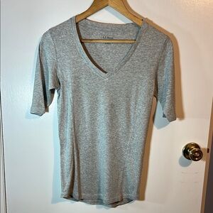 L.L. Bean Women's Gray V-Neck Top size small NWOT